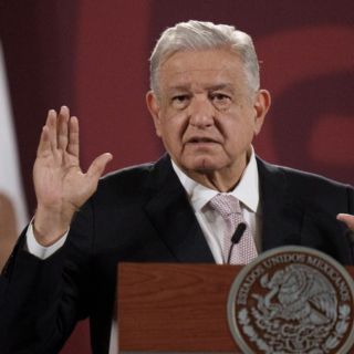 López Obrador se compromete a revisar medidas de protección a saxofonista