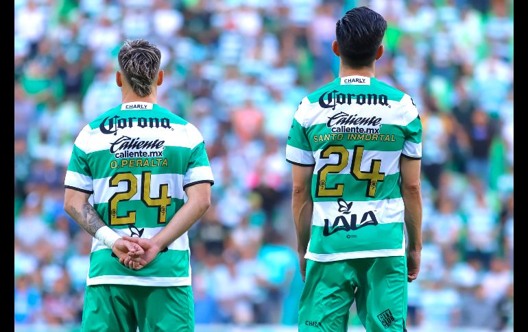 Oribe Peralta recibió un gran homenaje a su carrera. IMAGO7