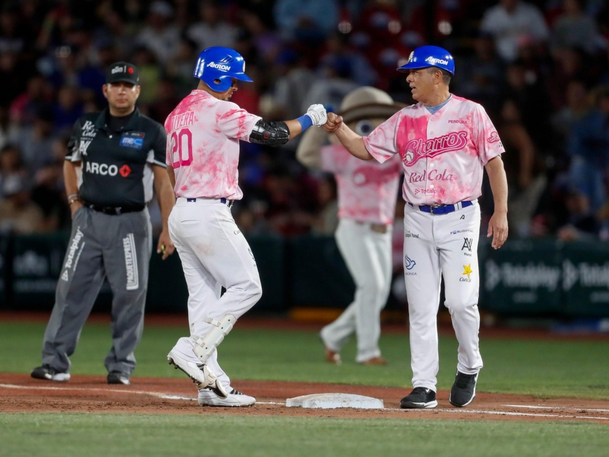 Nuestro pitcher Jesús Cruz, - Charros de Jalisco Beisbol