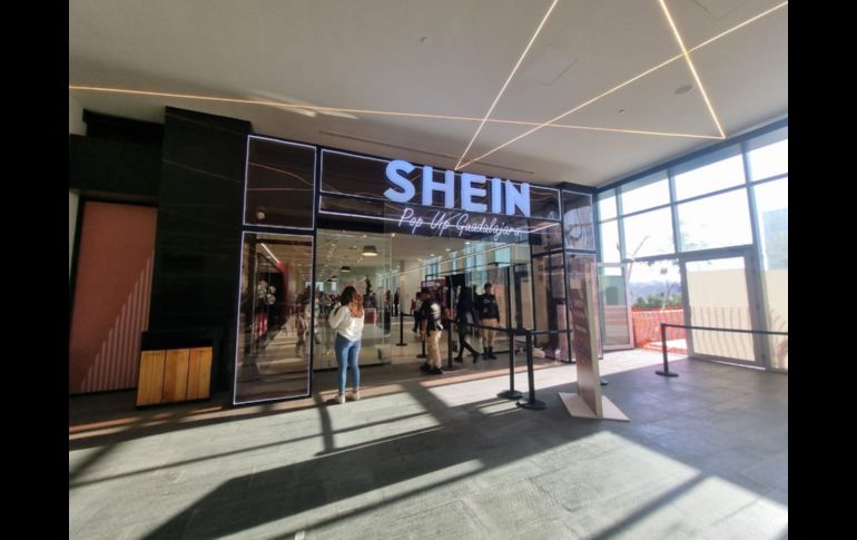 La tienda Shein está en el local en el centro comercial Lobby 33 en la Zona Puerta de Hierro en Zapopan. EL INFORMADOR/ CARLOS ZEPEDA