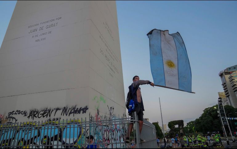 Argentina espera a su Selección para las celebraciones con los protagonistas, las autoridades y la afición. AP / M. Campodonico