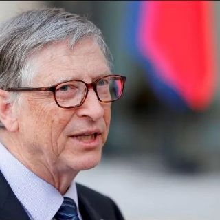 Bill Gates prefiere emplear su dinero en comprar vacunas que en ir a Marte