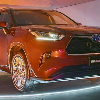 Toyota amplía su gama híbrida en México