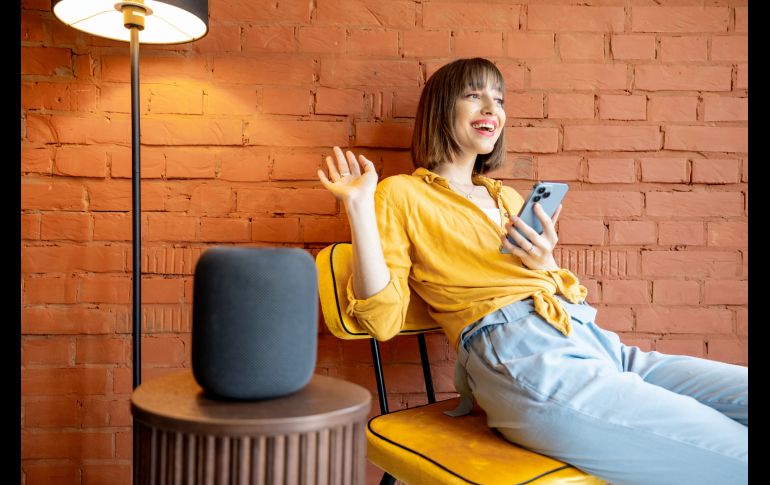 Las preguntas más divertidas que le puedes hacer a Alexa. ISTOCK/RossHelen