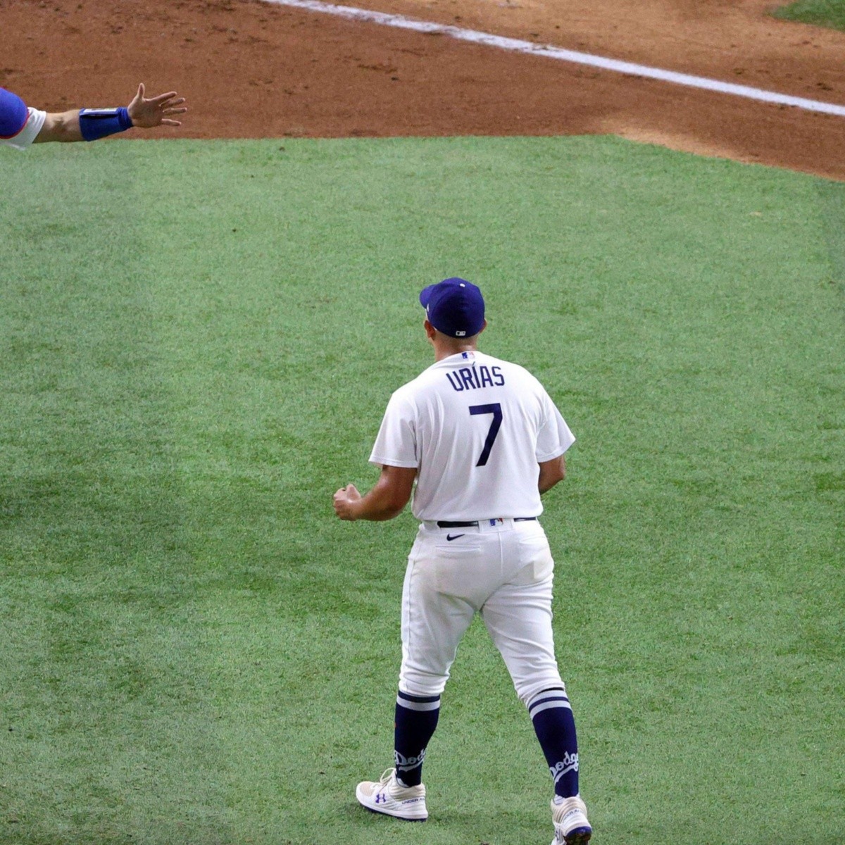 Julio Urías y Austin Barnes, una pareja ganadora para México