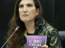 Kenia López le recordó al Presidente que ella es parte de varios colectivos feministas. ESPECIAL