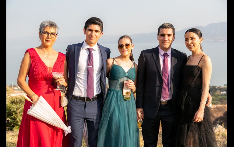 Paz Preciado, Braulio Esquivel, Sofía Macías, Álvaro Esquivel y Valeria Gaona. GENTE BIEN JALISCO/Jorge Soltero