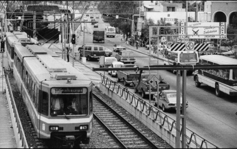 El Tren Ligero a principios de los 90. EL INFORMADOR/ ARCHIVO