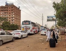 Los extranjeros están siendo evacuados y regresados a sus países de origen. AFP