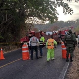 Así fue el accidente en la carretera a Vallarta (FOTOS)