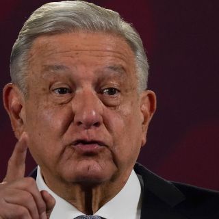 López Obrador tacha de calumnia nuevos reportajes que acusan a sus hijos de corrupción