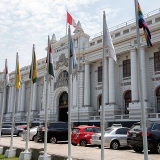 Comisión del Congreso de Perú declara persona non grata a López Obrador