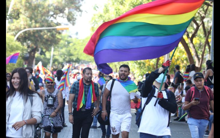 La marcha dio inició en La Minerva rumbo a la Glorieta de los desaparecidos. EL INFORMADOR/A. Camacho