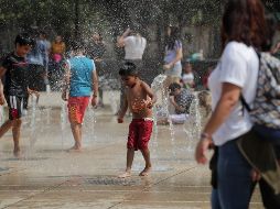 Debido a las altas temperaturas, se recomienda a la población evitar exponerse a la radiación solar por tiempos prolongados. SUN/F. Rojas