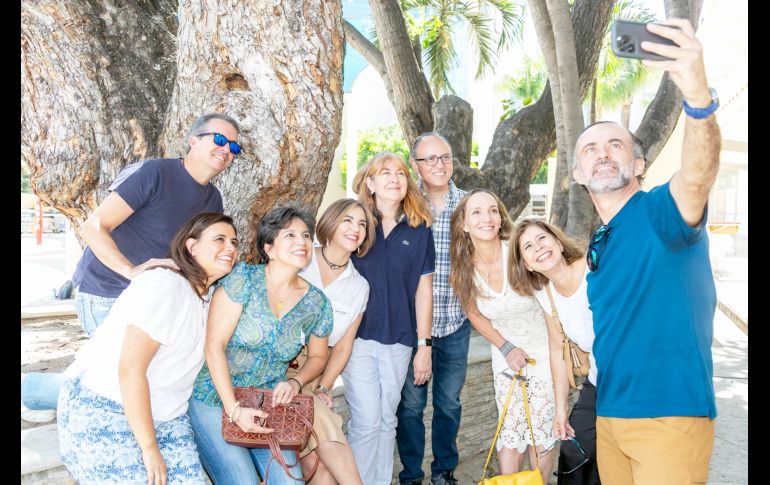 Pablo Salcedo, Adriana González, Mónica García, Sara Victoria Gutiérrez, Claudia Cárdenas, Ennio Fano, Cristina Toussaint, Mónica Caballero y Rubén Ibarra. GENTE BIEN JALISCO/ Jorge Soltero