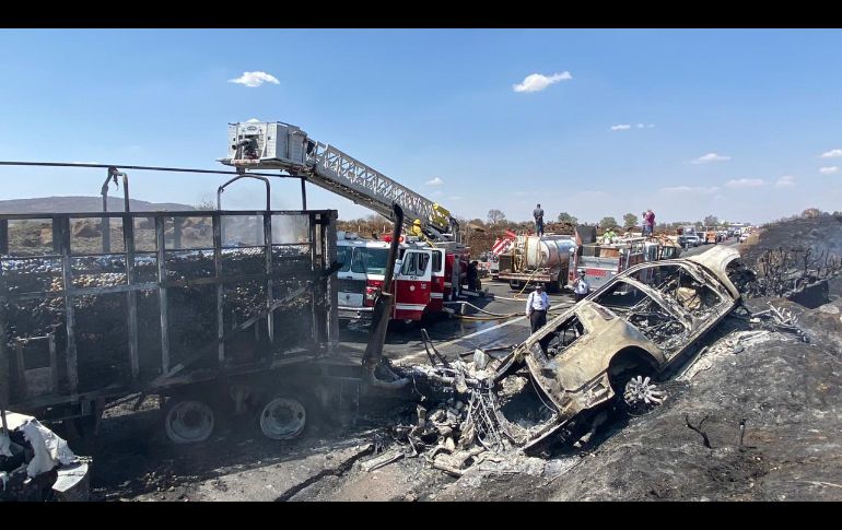 Era funcionaria, una de las personas fallecidas en accidente en carretera Zapotlanejo