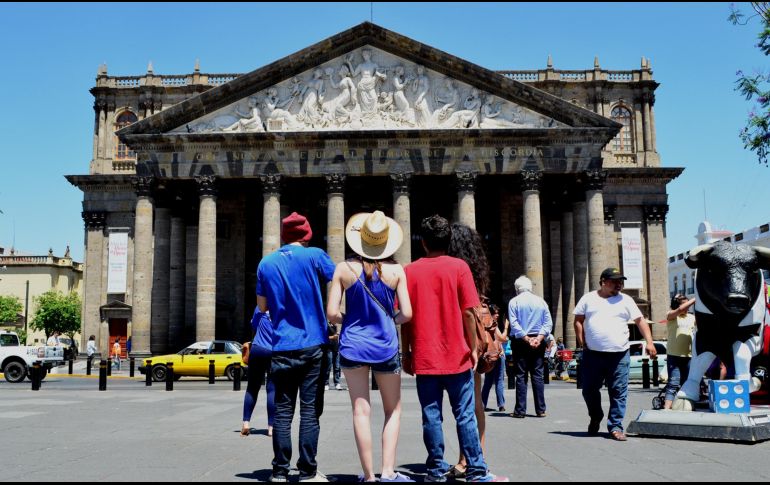 La investigación indica que desde 2020 hasta 2023, ha incrementado la proporción de mexicanos que dicen que no salen de vacaciones debido a la falta de dinero. EL INFORMADOR / ARCHIVO