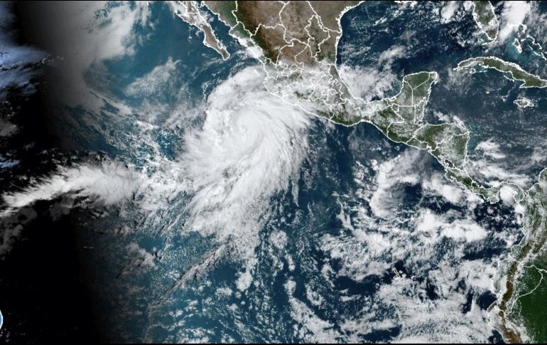 Hay probabilidad de que “Hilary” se convierta en el primer huracán categoría 5 de esta temporada. AP