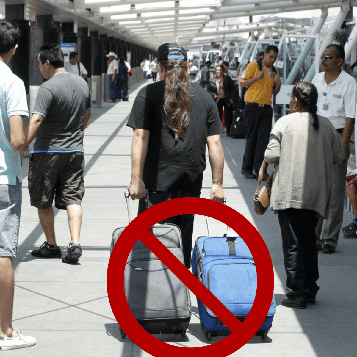Por qué las maletas con ruedas comienzan a prohibirse