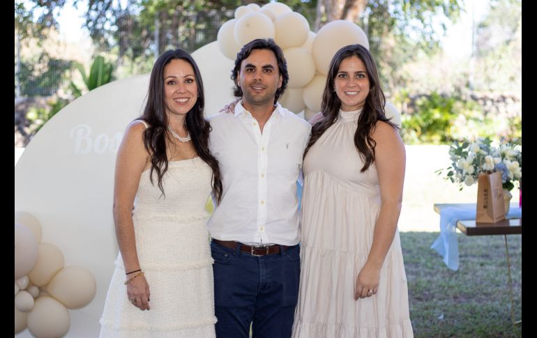 Sofía, Nacho y Paula Cubero. GENTE BIEN JALISCO/ Christian Pérez