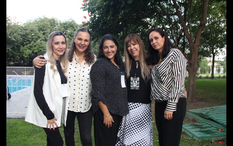 Ale Rojas, María Peláez, Mónica Romero, Luzpa Hernández y Bertha Alicia Ron. GENTE BIEN JALISCO/ Esmeralda Escamilla