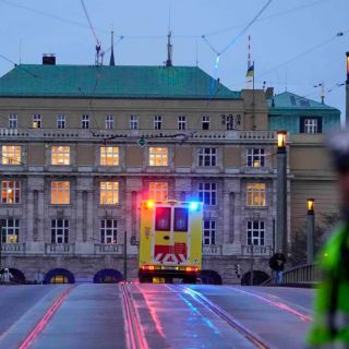 Reportan tiroteo en una universidad de Praga; hay diez personas muertas