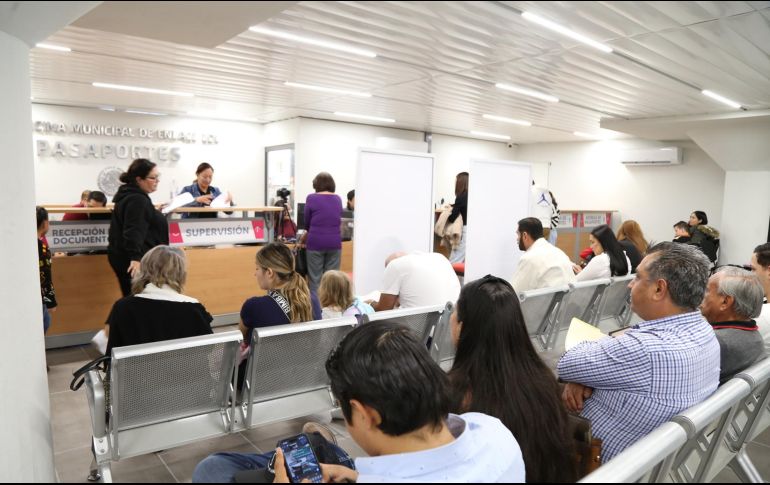 El Gobierno de Guadalajara invitó a la ciudadanía a tramitar su pasaporte en la Oficina Municipal Enlace (OME) de la Secretaría de Relaciones Exteriores (SRE), ubicada en Plaza Guadalajara, en el Centro Histórico de la Ciudad. CORTESÍA