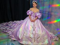 Elissa Marie Soto-Borja Bazán porta el vestido 
