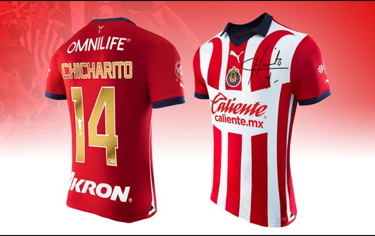 En este nuevo jersey destaca la firma de Javier Hernández en el frente del jersey. ESPECIAL/ Chivas.