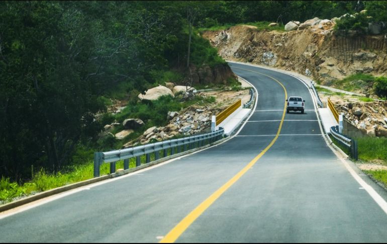 El TAG es una herramienta que permite hacer el cobro a distancia lo cual permite favorecer el flujo de viajeros en la carretera. ESPECIAL / Gobierno de Jalisco