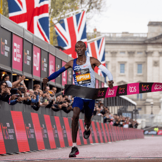 Luto en el deporte, fallece Kelvin Kiptum, dueño del récord en maratón