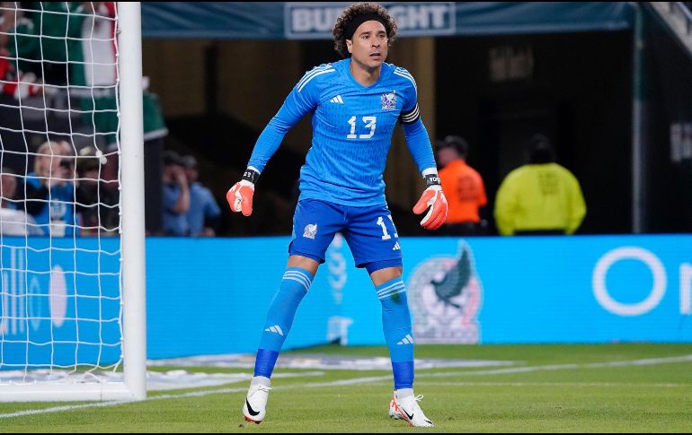 Oswaldo Sánchez, exarquero de México, cuestionó si es lo ideal llegar a una Copa del Mundo con más de 40 años, como llegaría Memo Ochoa. IMAGO7