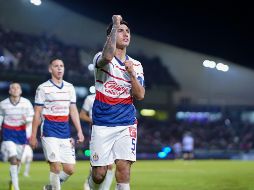 Víctor Guzmán anotó un total de ocho goles en su primer torneo con Chivas, y aunque en el segundo semestre con el club se fue en blanco luego de que el profe Pauno lo mandara a la banca, ahora está de vuelta. IMAGO7