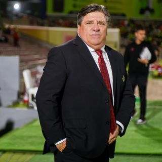 Miguel Herrera renuncia a Xolos