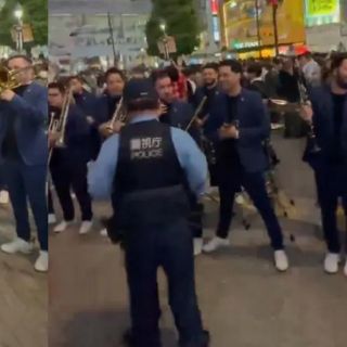 Policía interrumpe "fiesta" de la Banda El Recodo en calles de Japón (VIDEO)