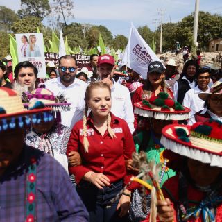 Busca Claudia Delgadillo fortalecer a los pueblos originarios de Mezquitic