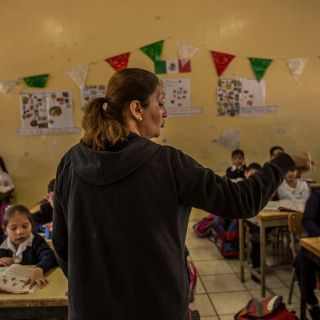 López Obrador anuncia aumento al salario de profesores en Día del Maestro