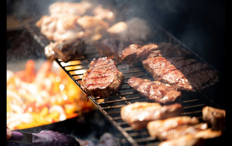 Hay una zona exclusiva para comer hasta más no poder y pulir tus habilidades al grill. Unsplash