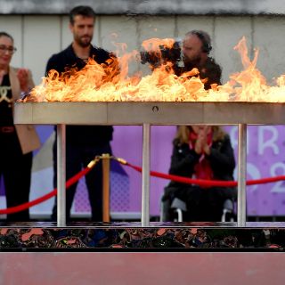 Llama olímpica ilumina el Festival de Cannes