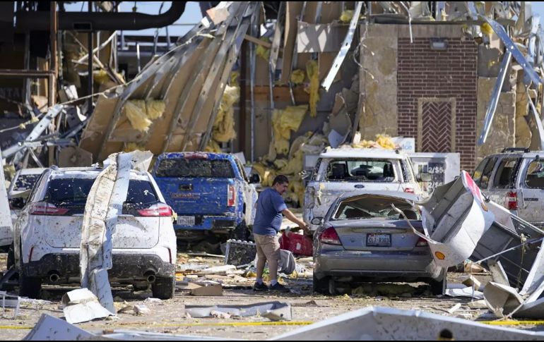 En Texas, unas 100 personas resultaron heridas y más de 200 viviendas y estructuras quedaron destruidas. AP / J. CORTEZ