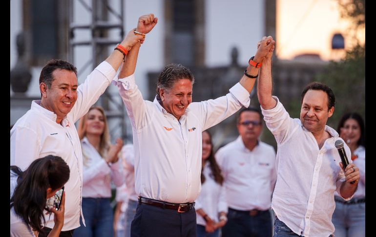 Frangie agradeció también a los integrantes de su campaña por no caer en provocaciones de los partidos rivales y que deben seguir trabajando en equipo para ganar la elección del domingo. EL INFORMADOR / H. Figueroa