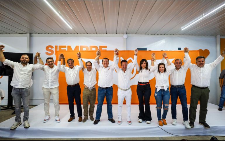 El gobernador felicitó al equipo de MC. EL INFORMADOR/A. Navarro
