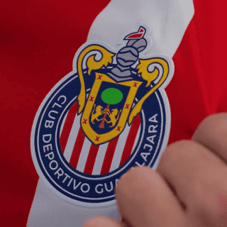 Chivas revela su nuevo jersey para la Temporada 2024-2025