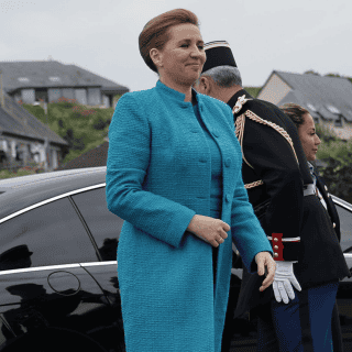 Agreden a primera ministra de Dinamarca en Copenhague
