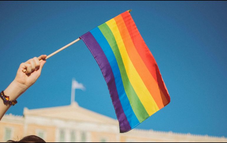 Conocer el significado de cada una de las siglas LGBTQ+ es importante para entender a profundidad la diversidad sexual. UNSPLASH/ Stavrialena Gontzou