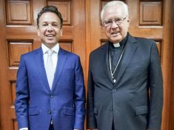Pablo Lemus compartió a través de sus redes sociales que se reunió con el arzobispo de Guadalajara, el cardenal Francisco Robles Ortega. ESPECIAL/ X/ @PabloLemusN.