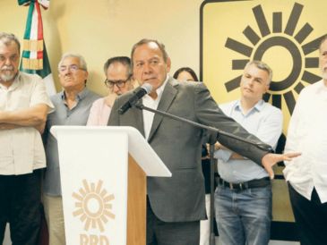 El presidente del Sol Azteca ha insistido en que no es verdad que el partido se va. ESPECIAL