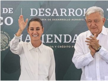 En al primera gira juntos, el Presidente de la República, Andrés Manuel López Obrador, elogió a la presidenta electa, Claudia Sheinbaum Pardo. SUN / G. Pano