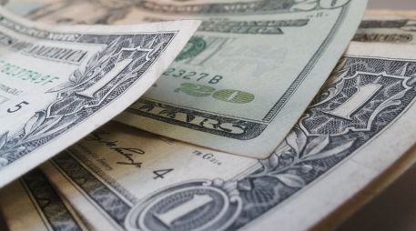 La divisa estadounidense subió casi medio punto porcentual, cerrando a 18.46 pesos mexicanos. Pixabay