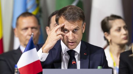 Con distintas medidas sociales, el gobierno de Macron buscará contrarrestar los resultados de las últimas encuestas previo a que se celebren las próximas elecciones. EFE / EPA / URS FLUEELER